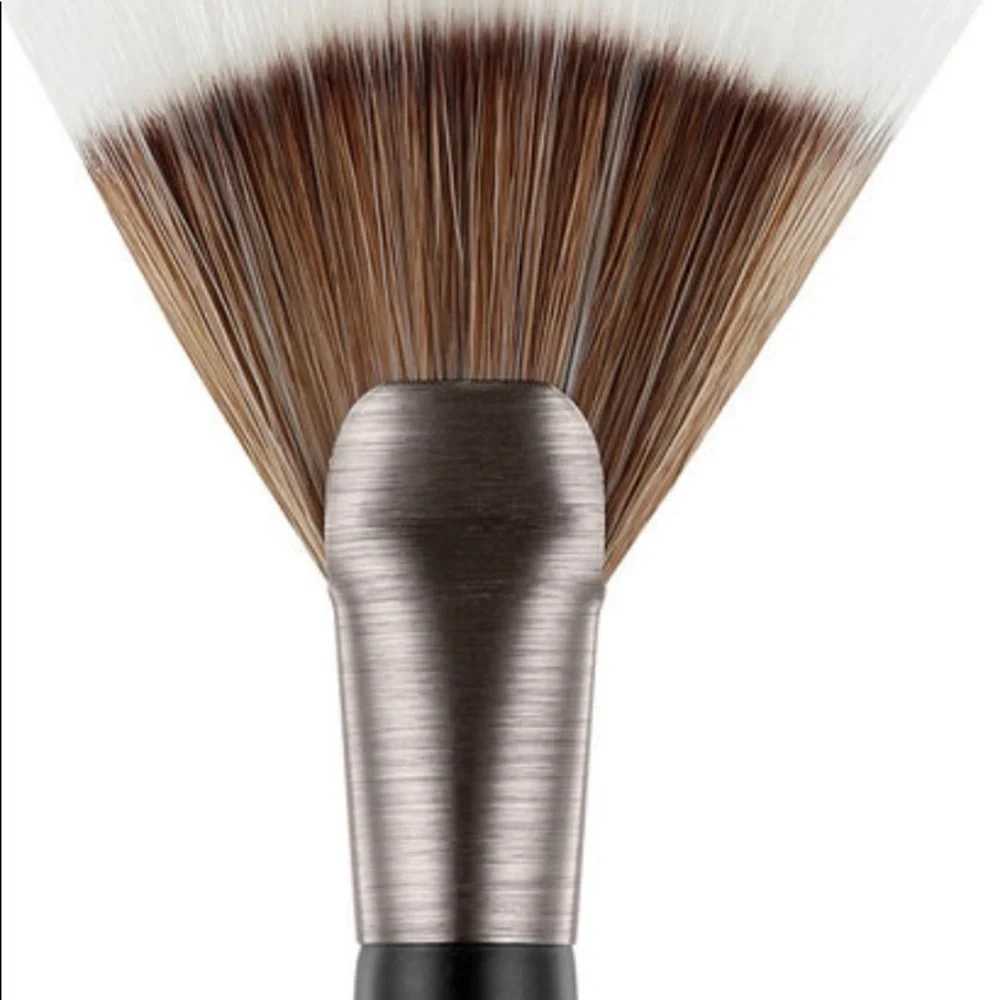 Urban Decay Pro Contour Shapeshifter Brush